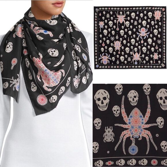 Alexander McQueen Accessories - NWT JEWELED SPIDER 🕷 💀 ALEXANDER MCQUEEN CLASSIC SKULL SCARF